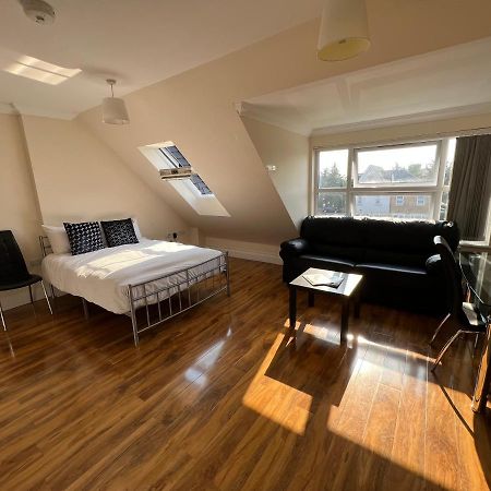 Rc Airport Rooms Stanwell Eksteriør billede
