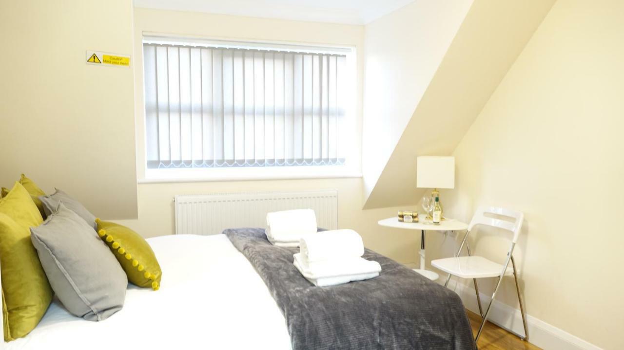 Rc Airport Rooms Stanwell Eksteriør billede